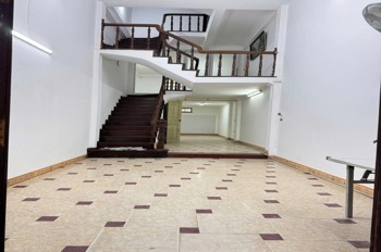 Cho Thuê Nhà 4 Tầng, Huỳnh Thúc Kháng, Đống Đa - 22tr/Tháng