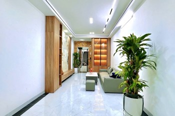 XUÂN THỦY 35M GIÁ 11,9 TỶ,20M Ô TÔ TRÁNH,NGÕ THÔNG,THANG MÁY,FULL NỘI THẤT