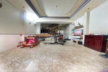 Bán nhà Trần Hưng Đạo, Quận 5 - 55m² - 4 Tầng - Vị trí đắc địa, giá tốt