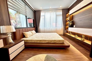 Bán nhà phố Đào Tấn 6 tầng, thang máy, nở hậu - Giá 20 tỷ