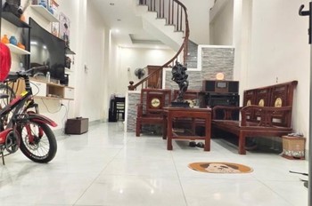Bán nhà 38m2, 5 tầng, Văn Tiến Dũng, ô tô đỗ cửa