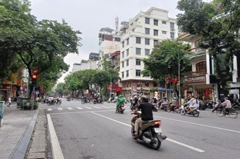 Nhà Tập Thể Pháp Cổ 3 Tầng - 3/4/5 Phố Huế - Vị Trí Trung Tâm Quận Hai Bà Trưng
