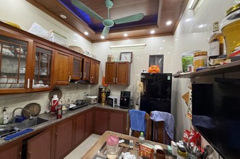 Bán nhà Cổ Nhuế 37m2, 5 tầng, gần ô tô, tiện ích đầy đủ