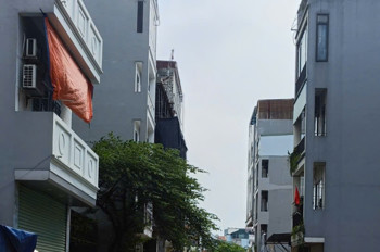 Đất Đẹp Cụm CN Lai Xá 65.4m2-MT4.5, Vỉa hè KD, ô tô tránh, giá 10.9 tỷ