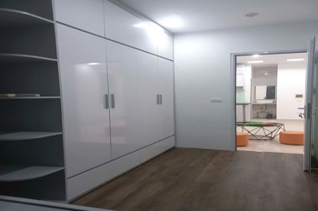 Bán căn hộ tập thể mặt phố Phương Liệt, Thanh Xuân - Lô góc, ô tô tránh, giá 2.95 tỷ