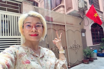 BÁN CHDV 6 TẦNG - NGANG LỚN 8M * 10M - ĐƯỜNG LÊ THÁNH TÔN, BÊN NGHÉ, QUẬN 1