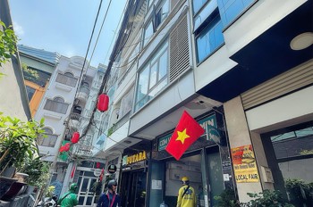 CHÍNH CHỦ CHƯA QUA ĐẦU TƯ - BÁN NHÀ HXH 15B ĐƯỜNG LÊ THÁNH TÔN, QUẬN 1