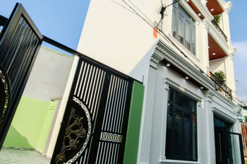 BÁN NHÀ 3 TẦNG 104M SHR  LÊ VĂN KHƯƠNG HIỆP THÀNH Q12  HẺM XE TAI GIÁ CHỈ 6.2 TỶ