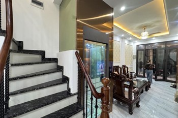 Nhà Xuân Đỉnh 46m2, 6 tầng, thang máy, gần Hồ Tây, giá 10.7 tỷ