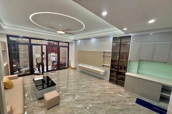 Nhà Đẹp Đức Thắng, Đông Ngạc - 32m² x 5 Tầng, Thiết Kế Hiện Đại, Giá 5 Tỷ