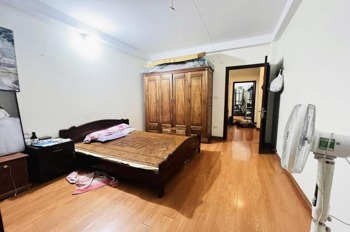 Bán nhà Tây Hồ 40m2 x 5 tầng, 10 tỷ - Ngõ Ô Tô, Dân Xây, Gần Ciputra