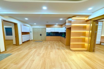 Căn hộ 3PN, 79m² Lô Góc Trung Tâm Cầu Giấy - Giá 6.55 Tỷ