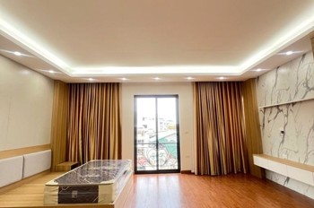 Mặt phố Lạc Long Quân – Xuân La 57m2, 6 tầng, thang máy, kinh doanh sầm uất