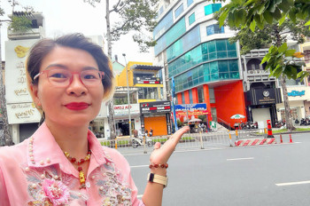 ĐỘC TÔN HIẾM BÁN - MTKD Đ.TRẦN HƯNG ĐẠO, QUẬN 1 - DÒNG TIỀN ĐỀU 88TR/TH - GIANG GIANG: 0901611116