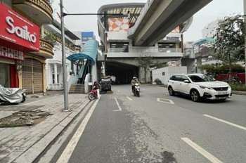 : Mặt phố Hoàng Cầu 2 thoáng - 98m² – MT 6.5m – thu tiền ngay 80tr/tháng – chỉ 78tỷ