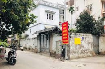 Chính chủ  bán nhà mặt phố Phú Thượng 240m². Mặt tiền 18m  nhà 3 tầng. Lô góc giá 48,6tỷ