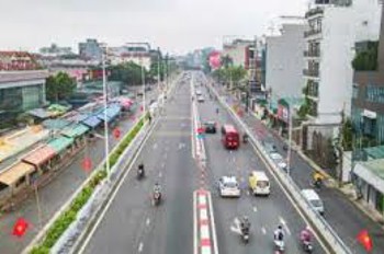 Bán 1000m2 nhà mặt đường Âu Cơ Quận Tây Hồ. lô góc giá đầu tư