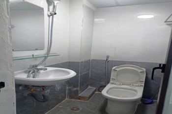 Bán nhà riêng 5 tỷ tại Khâm Thiên, Đống Đa - 3PN, 3WC, 30m2