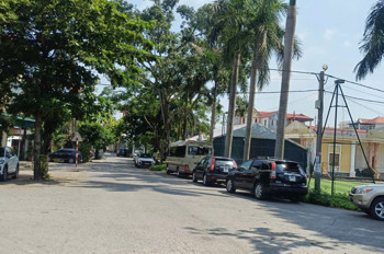 Chính chủ gửi bán Ô Đất đấu giá Tân Quang - Vị trí cực đẹp giá chỉ 8x triệu