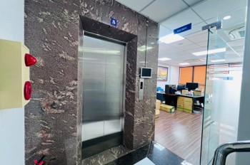 Cần bán nhà tuyệt đẹp phố Dương Khuê, Mai Dịch, Cầu Giấy 70m2 MT 5m, vỉa hè ô tô tránh KD, 23.8 tỷ