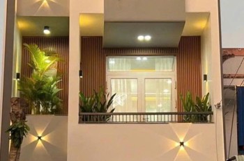 BÁN NHÀ MỚI XÂY - VỊ TRÍ VÀNG - TẶNG FULL NỘI THẤT - DĨ AN