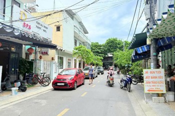 Bán nhà mặt phố Mỹ Đa Đông 5, Ngũ Hành Sơn, Đà Nẵng. DT 70m2, 2 tầng, 3PN. Giá 8.2 tỷ, Sổ Đỏ. LH: