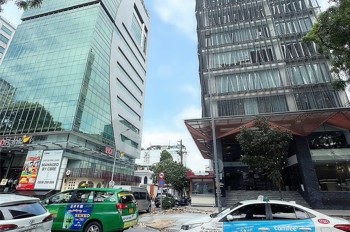 BÁN TÒA NHÀ 17 TẦNG ĐƯỜNG NGUYỄN ĐÌNH CHIỂU, QUẬN 1 - CĂN GÓC 2 MẶT TIỀN VỚI ĐƯỜNG PHAN KẾ BÍNH