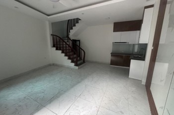 Nhà bán Mỹ Đình 38m2, 5 tầng, ngõ thoáng, tiện ích đầy đủ, giá hấp dẫn