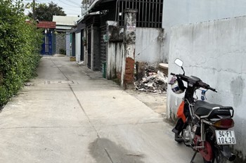 Bán đất thổ cư - Ấp Đình, Tân Xuân, Hóc Môn. DT 240m2, 7.6 tỷ, SHR