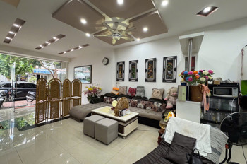 cần bán nhà mặt tiền đương B5 Khu Đô Thị Vĩnh Điềm Trung , diện tich 102 m2 Ngang 6m giá 8,9 tỷ
