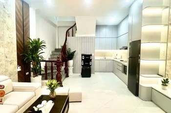 NHÀ  ĐẸP NGÕ THÔNG TRUNG TÂM, QUẬN ĐỐNG ĐA 45m2 X 5 Tầng 8.85 tỷ Hà Nội