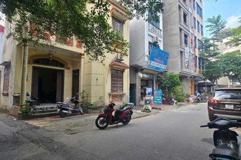 BÁN NHÀ TẬP THỂ CÔNG AN ĐA SỸ – 40M² – Ô TÔ ĐỖ CỬA – SỔ ĐỎ CHÍNH CHỦ