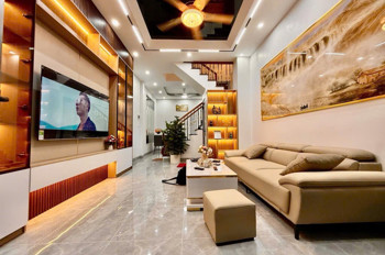 Vũ Hữu Lê Văn Lương - 33m2 - Nhà dân xây chắc chắn - long lanh - Khu vực ngã tư đèn xanh đỏ Khuất