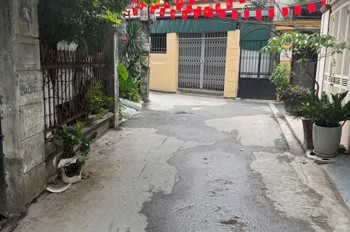 NHÀ MỚI Phố Nguyễn Văn Cừ 32m2  6 tầng X 8.38 tỷ Long Biên Hà Nội