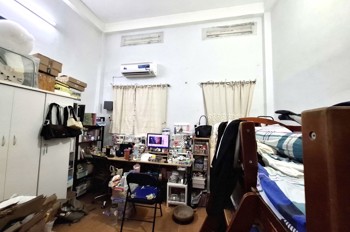 Nhỉnh 4 tỷ mua được nhà 4T, ngang 4.2 gần Hoàng Hoa Thám, nhà ga T3 sân bay