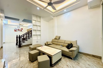 BÂN NHÀ NGỌC THUỴ, LONG BIÊN-MỚI TINH-FULL NỘI THẤT-46M-NHỈNH 7 TỶ(TL)