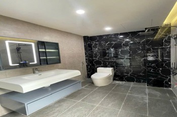 Bán nhà mặt phố Kim Mã 42m2, 32 tỷ - Mặt tiền 4.8m Hiếm Có