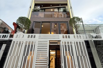 Gò Vấp nhà trong ngõ 5 tầng, 80m2, 4 phòng ngủ, sổ hồng trao tay, giá hời chỉ 9.5 tỷ - Cơ hội an cư
