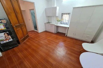 Bán Nhà Ngõ Thông Thoáng, Doanh Thu 17tr/Tháng - Vị Trí Đắc Địa