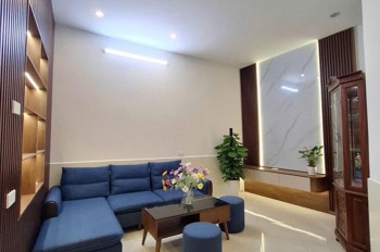 Nhà đẹp cần bán gấp, gần oto, vài bước ra hồ Hoàng Cầu