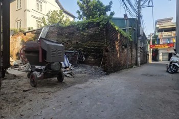 BAN ĐẤT Phố Nguyễn Văn Linh 45m2 X MT 4.2m, 7.69 tỷ Long Biên Hà Nội