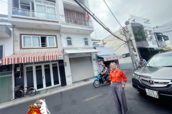 CHÍNH CHỦ BÁN NHÀ MẶT TIỀN KINH DOANH ĐƯỜNG BẾN VÂN ĐỒN QUẬN 4 - XE HƠI NGỦ TRONG NHÀ