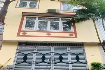 Bán Nhà Lê Thanh Nghị - Vị Trí Vàng Kinh Doanh - Ô Tô Đỗ Cửa