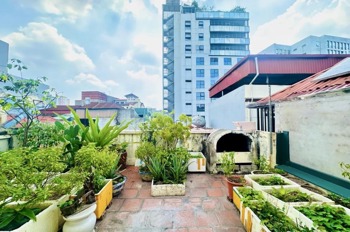 Bán nhà phân lô Hoàng Cầu 48m² - 5 Tầng - Giá 16.8 tỷ (TL)