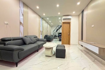 TẬP THỂ NGHĨA TÂN CẦU GIÂY DT 81M 2 NGỦ 2 WC GIÁ 3 TỶ 950