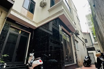 BÁN NHÀ RIÊNG DÂN XÂY Phố Nguyễn Văn Cừ 55m2 X 5 tầng MT 5.9m,9.6 tỷ Long Biên Hà Nội