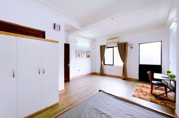 Bán tòa nhà 5 tầng, 8 phòng Triều Khúc - Giá 8.5 tỷ