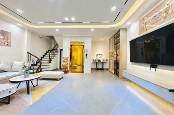 Bán nhà Hoàng Quốc Việt 63m² x 6 tầng, thang máy, phân lô, ô tô tránh, KD 25 tỷ