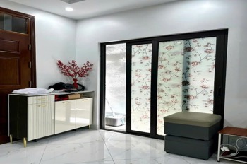 Bán nhà Bạch Mai 30m² 5 Tầng - Vị Trí Trung Tâm, Giá 6.6 Tỷ