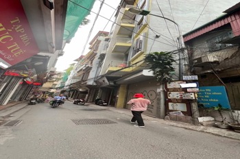 Bán nhà phố Tây Sơn, Đống Đa - 50m2, 4 tầng, Ô tô vào nhà